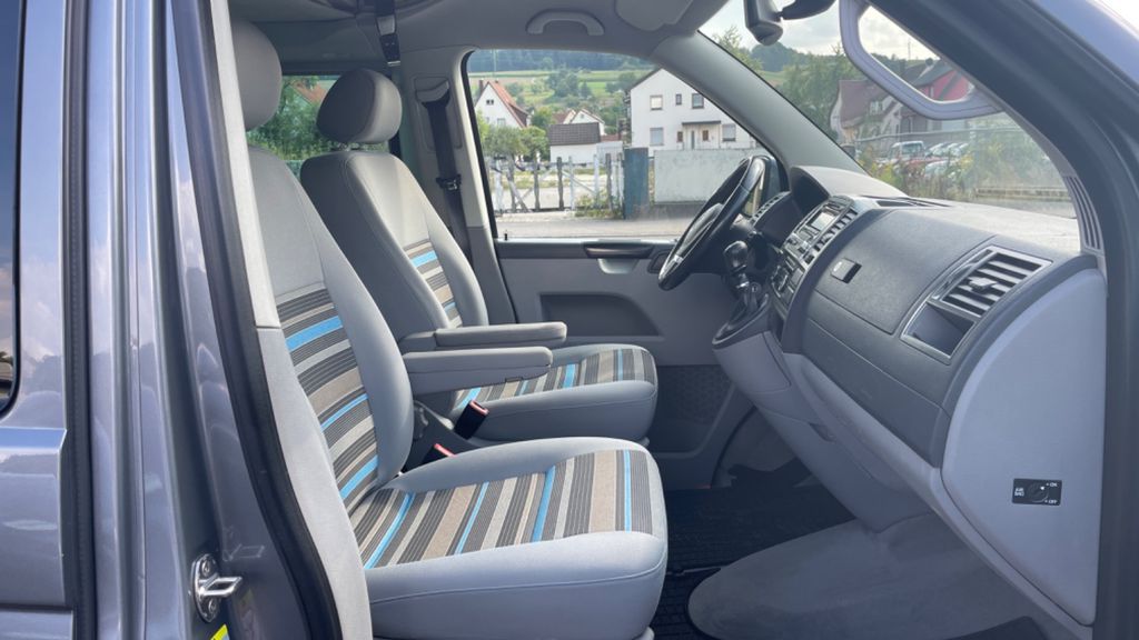Volkswagen T5 California Beach