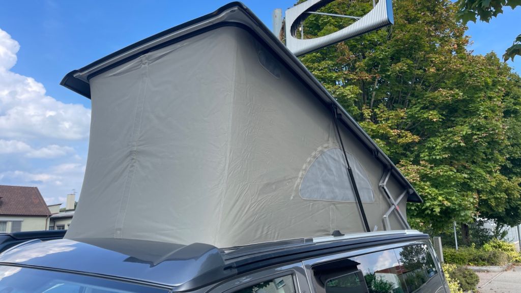 Volkswagen T5 California Beach