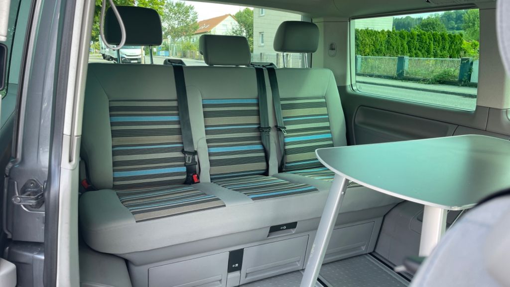 Volkswagen T5 California Beach