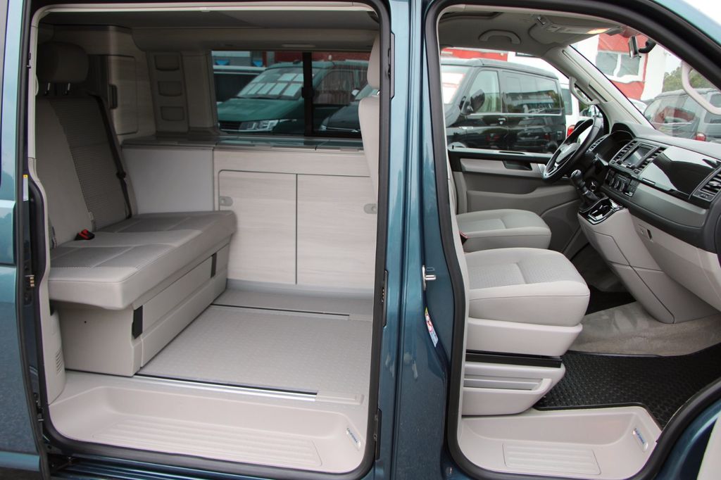 Volkswagen T6 California Coast 4Motion