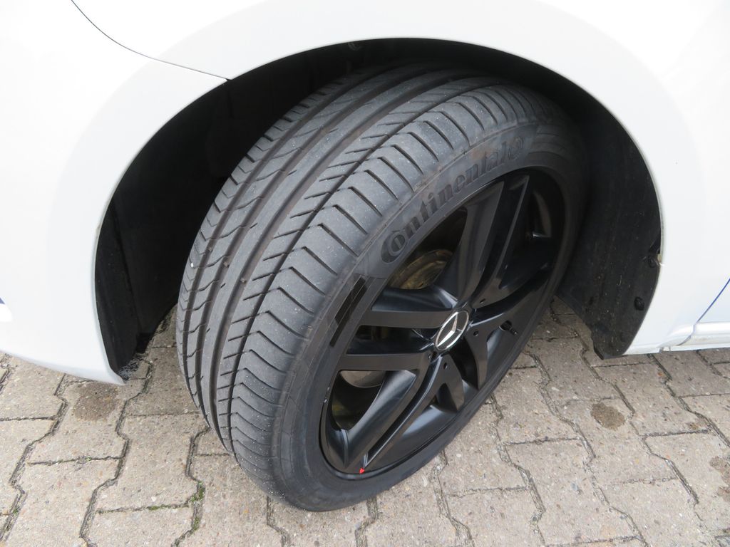 Mercedes-Benz V 220d Marco Polo