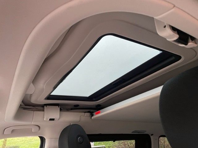 Mercedes-Benz V 250 Marco Polo 4-Matic 6 Places