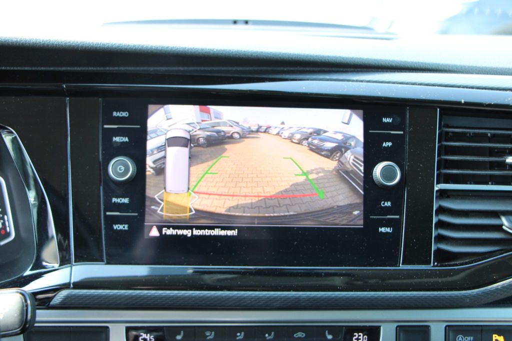 Volkswagen T6.1 California TDI Beach Camper