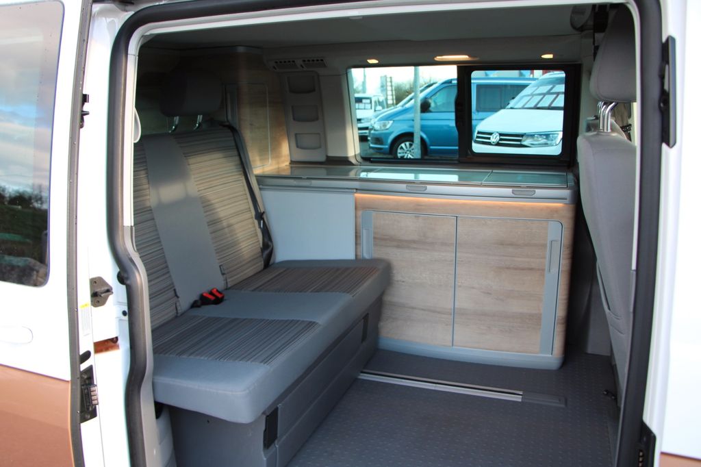 Volkswagen T6.1 California Coast TDI