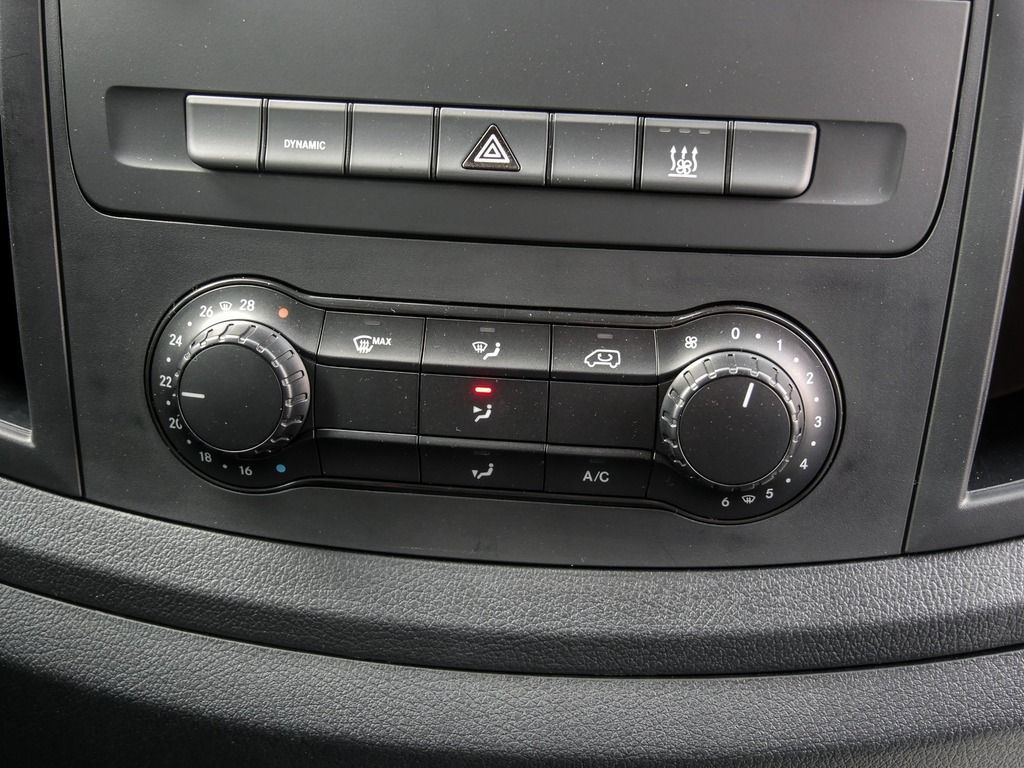 Mercedes-Benz E VITO 112 BOX LONG