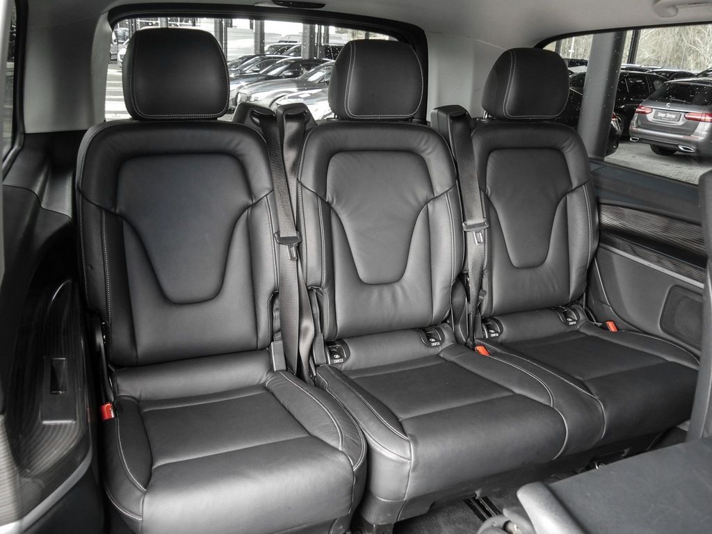 Mercedes-Benz V250 AVG EXTRA LONG 8 PLACES