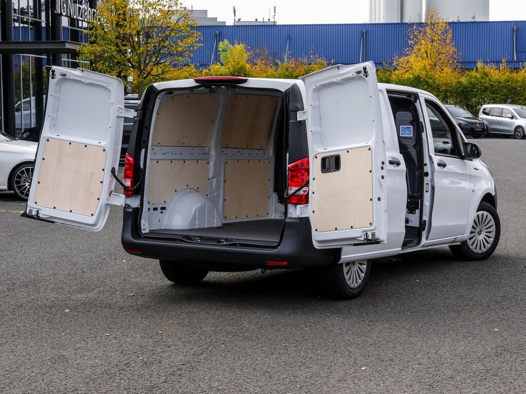 Mercedes-Benz E VITO 112 BOX LONG