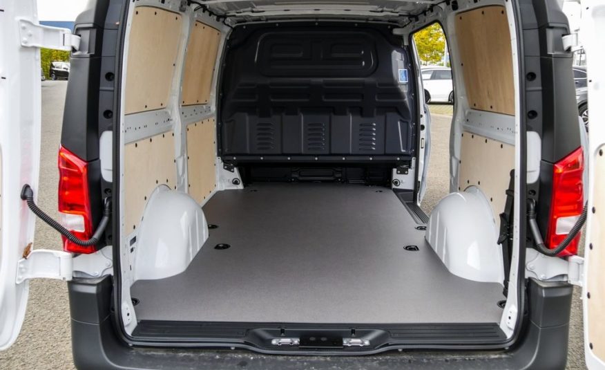 Mercedes-Benz E VITO 112 BOX LONG