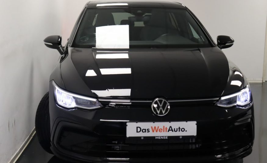 Volkswagen Golf VIII 2.0 TSI R-Line