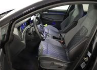 Volkswagen Golf VIII 2.0 TSI R-Line
