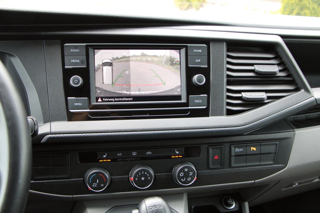 Volkswagen T6.1 California Beach