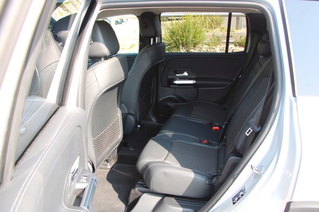 Mercedes-Benz EQB 250