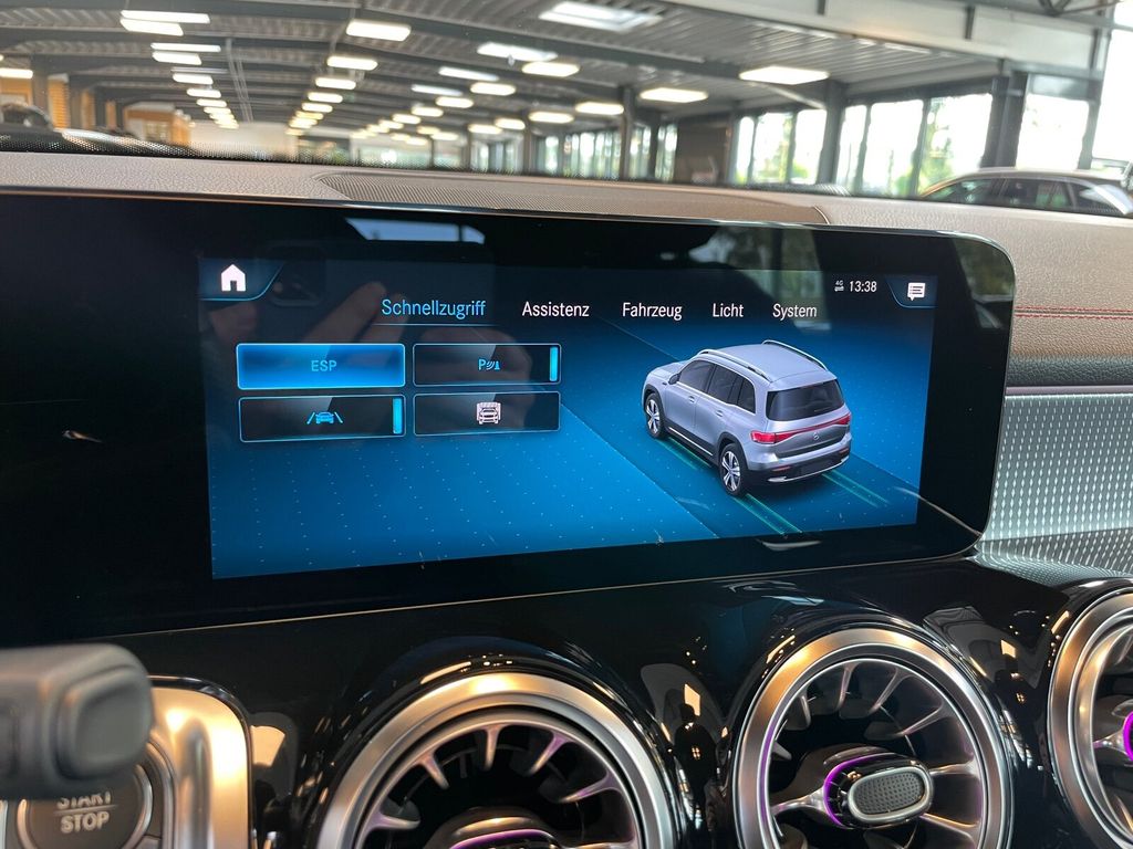 Mercedes Benz EQB 300 4M