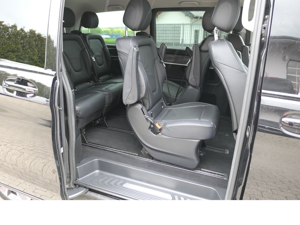 Mercedes-Benz V 300 long avant-garde.