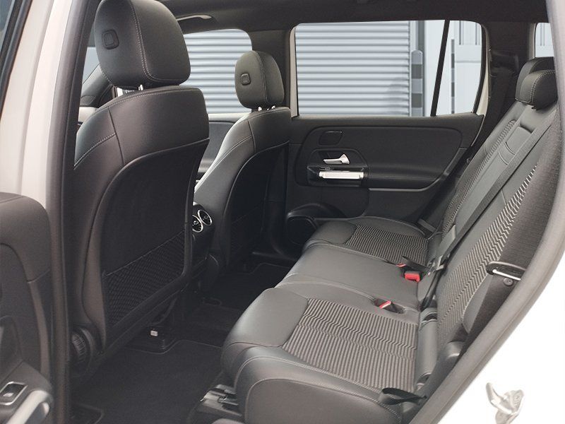 Mercedes Benz EQB 300 4M