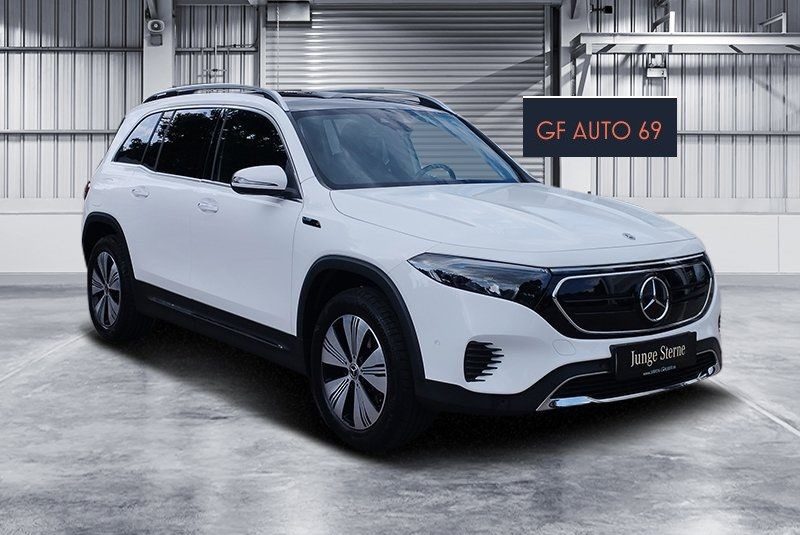 Mercedes Benz EQB 300 4M