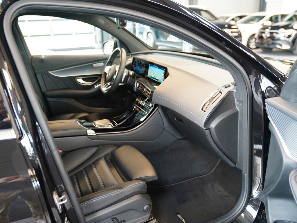 Mercedes-Benz EQC 400 4M
