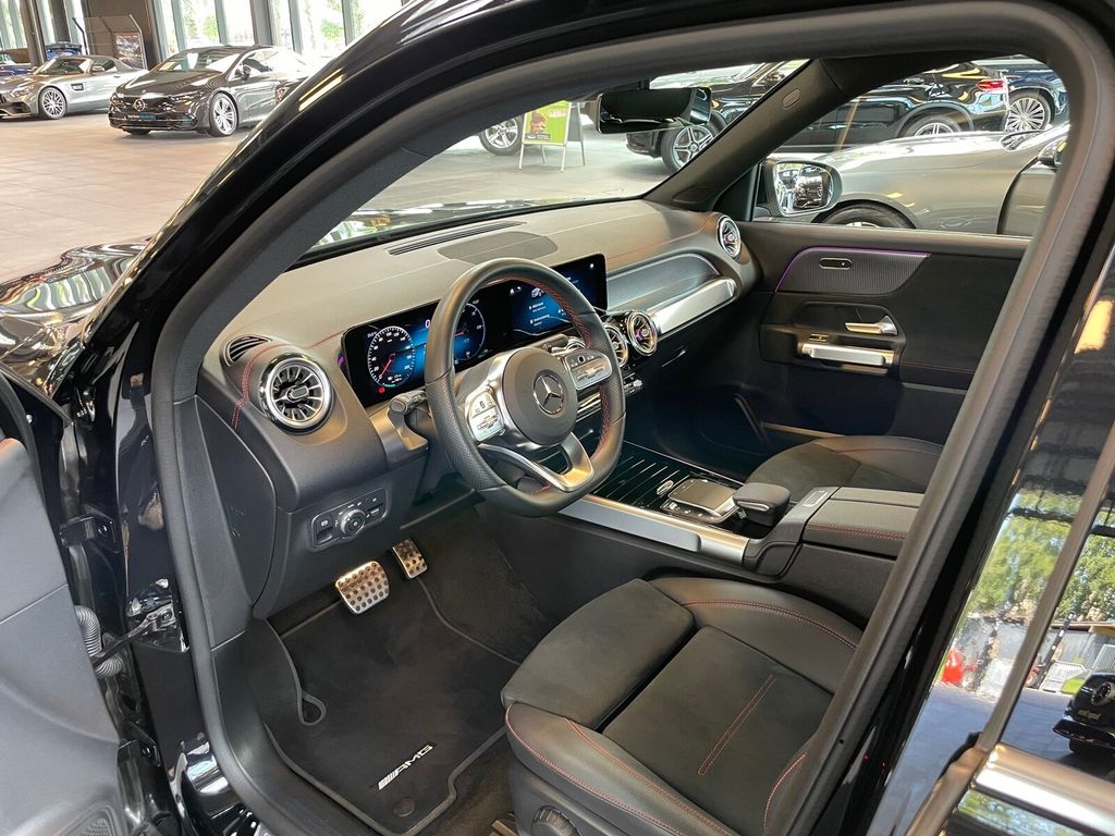 Mercedes Benz EQB 300 4M