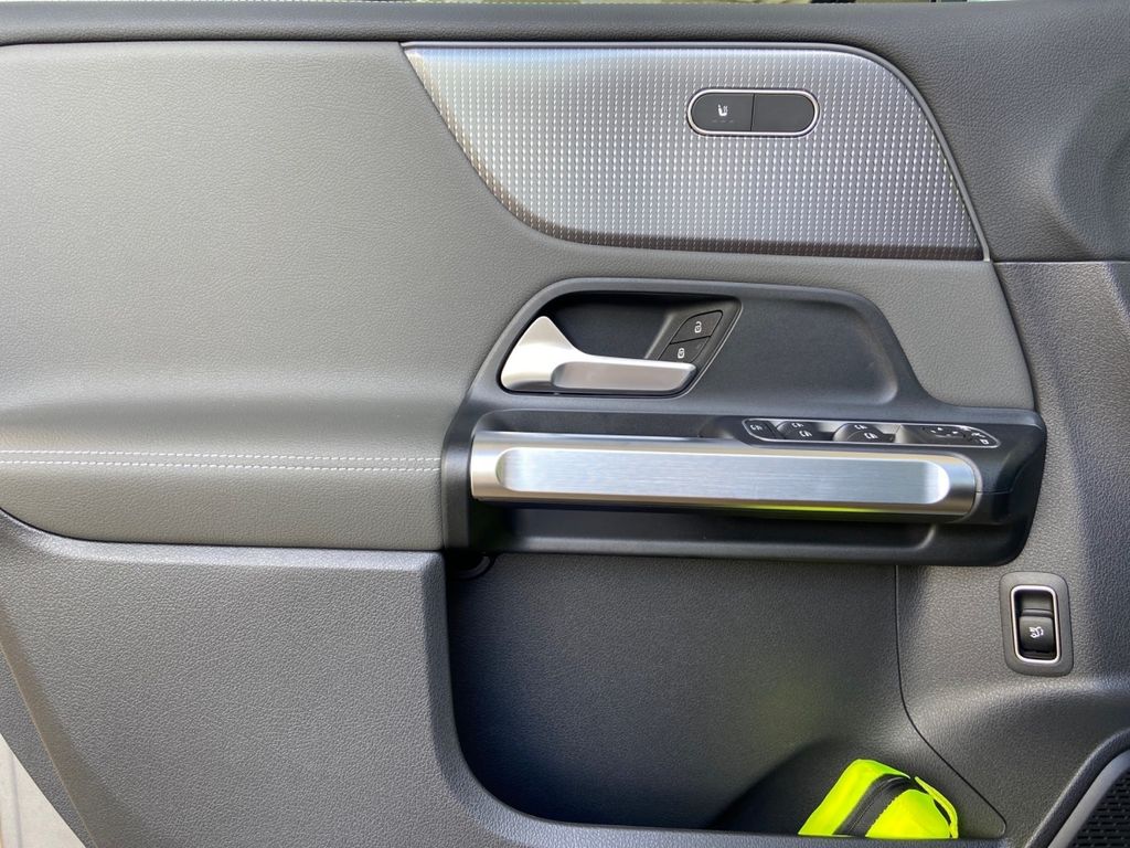 Mercedes-Benz EQB 300 4Matic