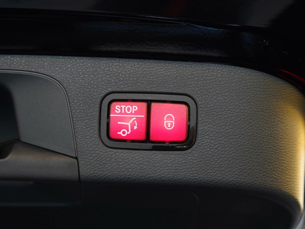 Mercedes-Benz EQC 400