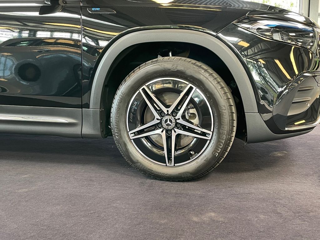 Mercedes Benz EQB 300 4M