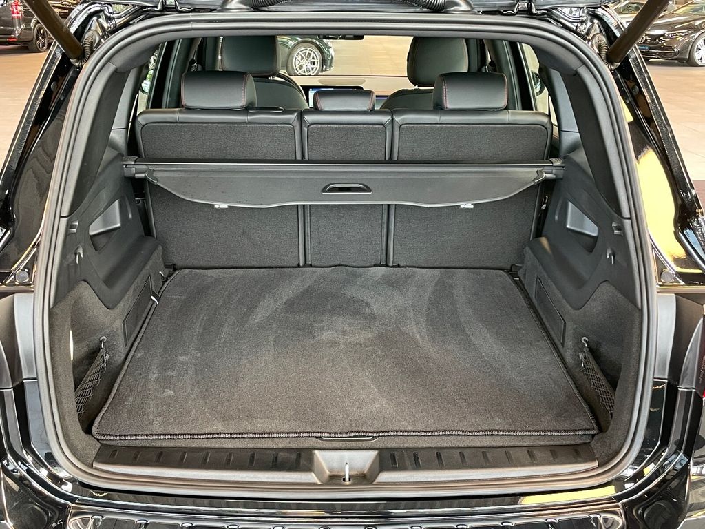 Mercedes Benz EQB 300 4M