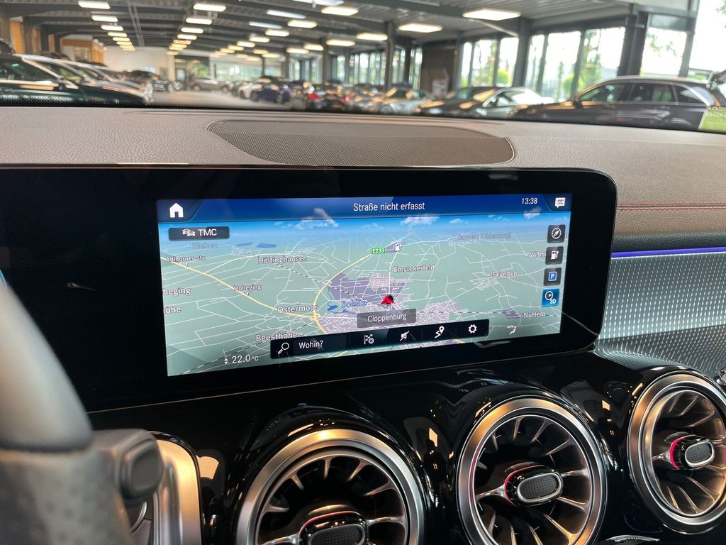 Mercedes Benz EQB 300 4M