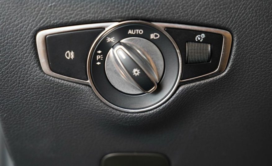 Mercedes-Benz EQC 400 4M