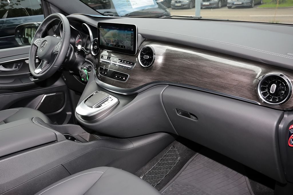 Mercedes-Benz EQV 300