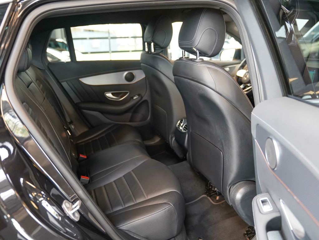 Mercedes-Benz EQC 400 4M