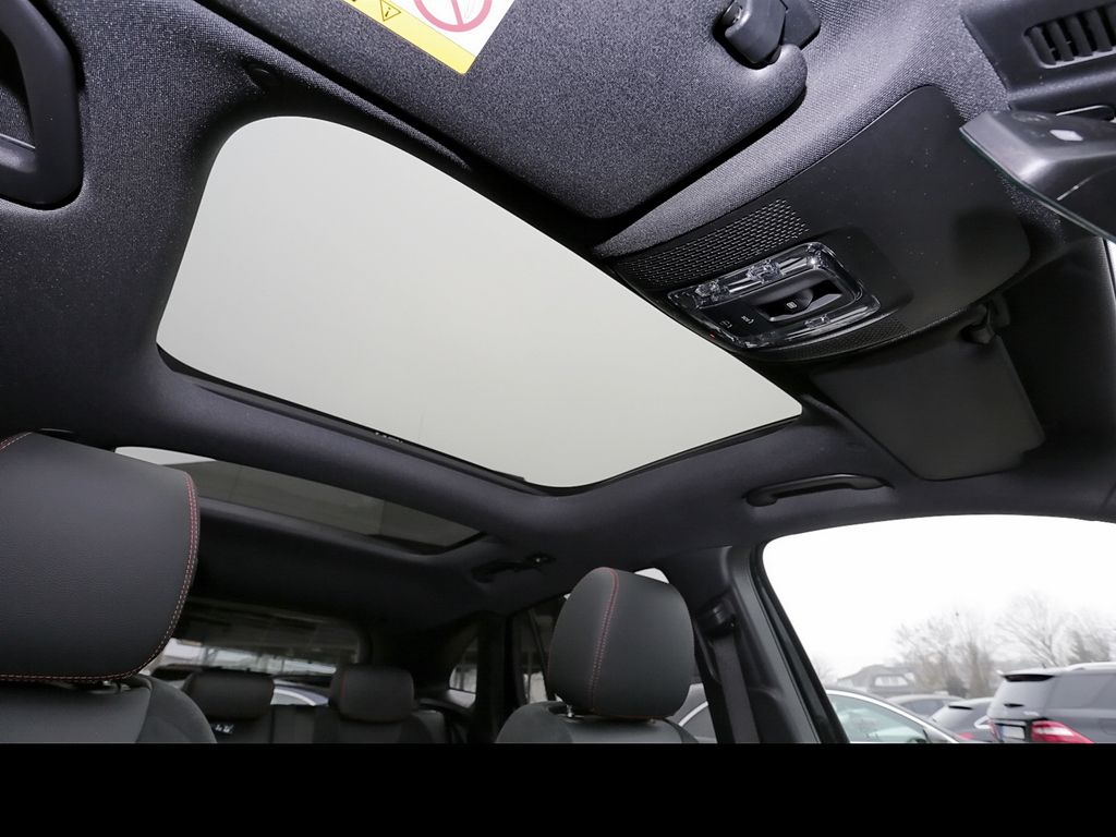 Mercedes-Benz EQA 250 AMG