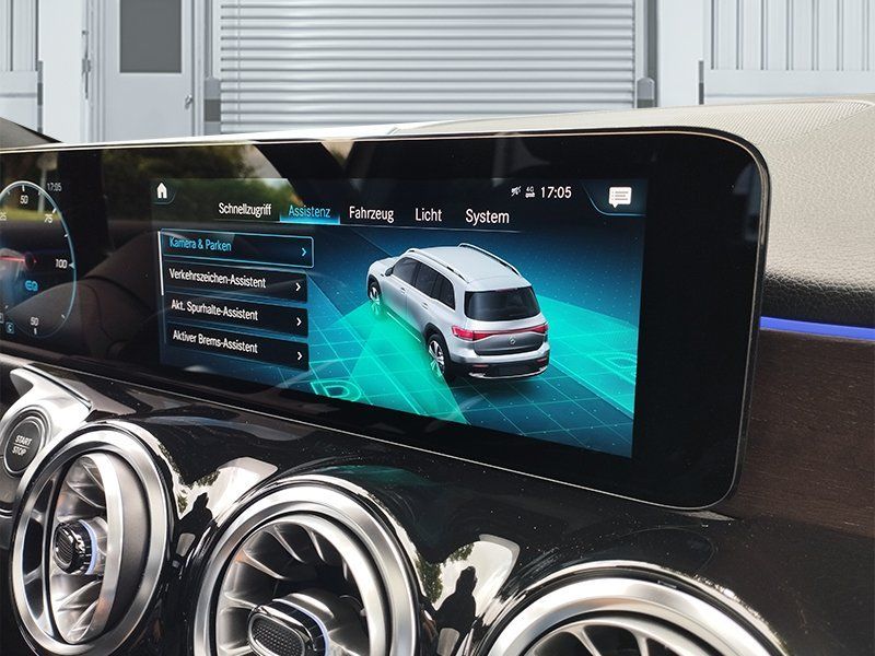 Mercedes Benz EQB 300 4M