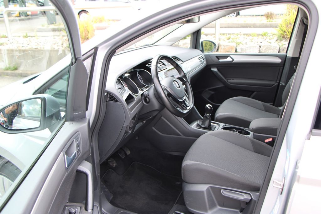 Volkswagen Touran 1.2 TSI