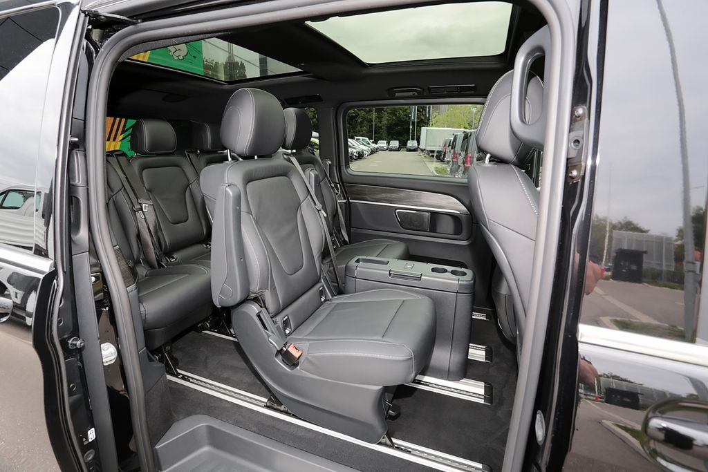 Mercedes-Benz EQV 300