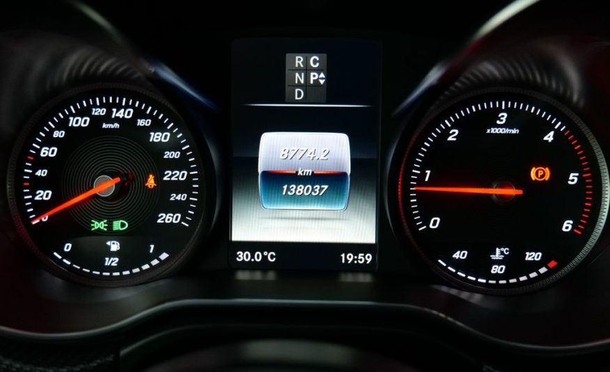 Mercedes-Benz V 220 7 Places