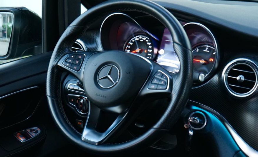 Mercedes-Benz V 220 7 Places