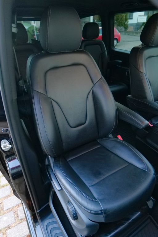 Mercedes-Benz V 220 7 Places