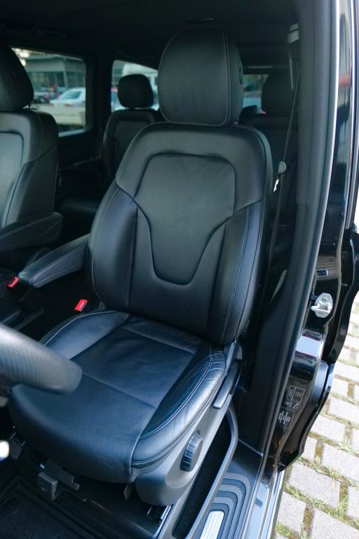 Mercedes-Benz V 220 7 Places