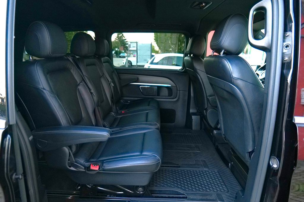 Mercedes-Benz V 220 7 Places