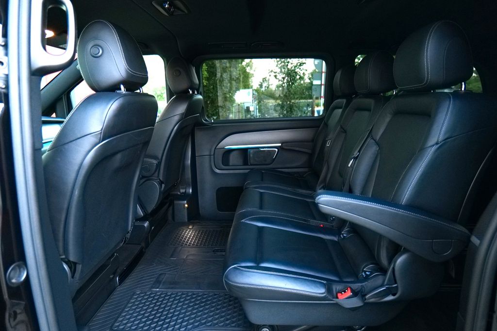Mercedes-Benz V 220 7 Places