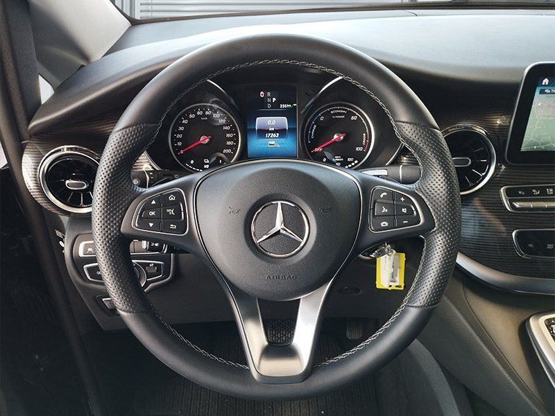 Mercedes-Benz EQV 300