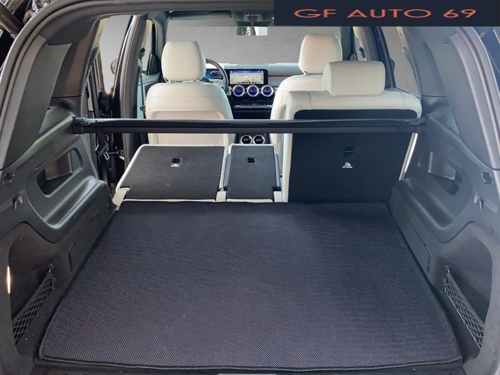 Mercedes Benz EQB 350 4M AMG