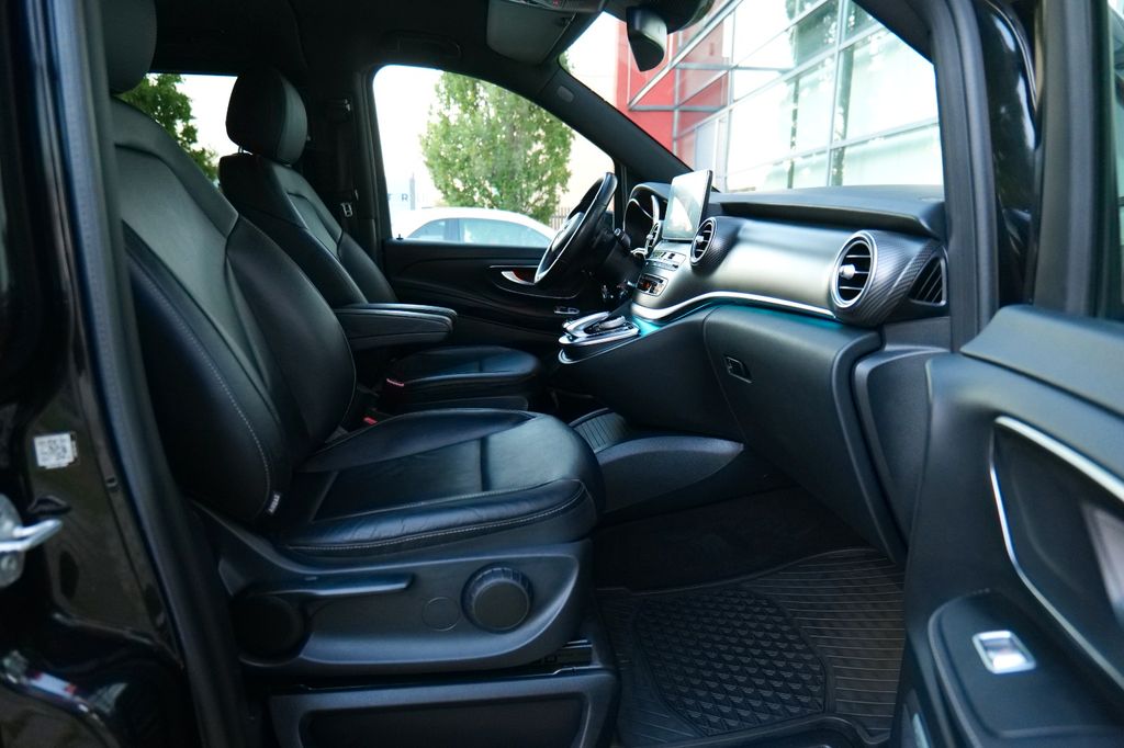 Mercedes-Benz V 220 7 Places