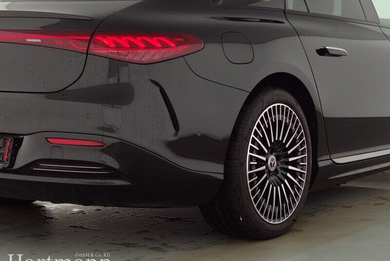 Mercedes Benz EQS 450 AMG
