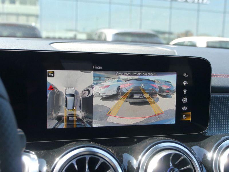 Mercedes Benz EQB 300 4M AMG