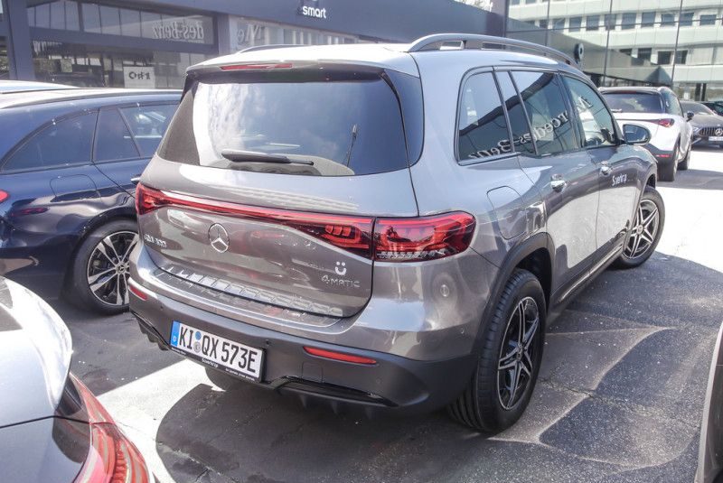 Mercedes Benz EQB 300 4M AMG