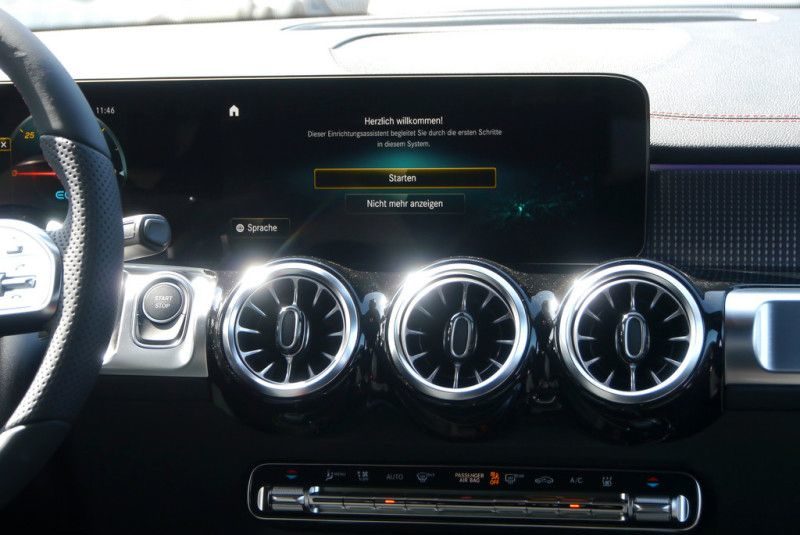 Mercedes Benz EQB 300 4M AMG