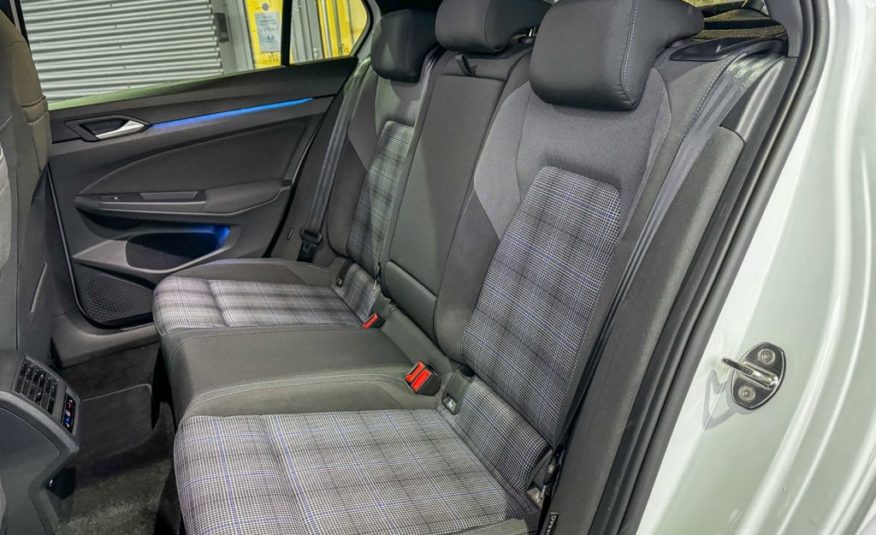 Volkswagen Golf VIII GTE 1.4 e Hybride