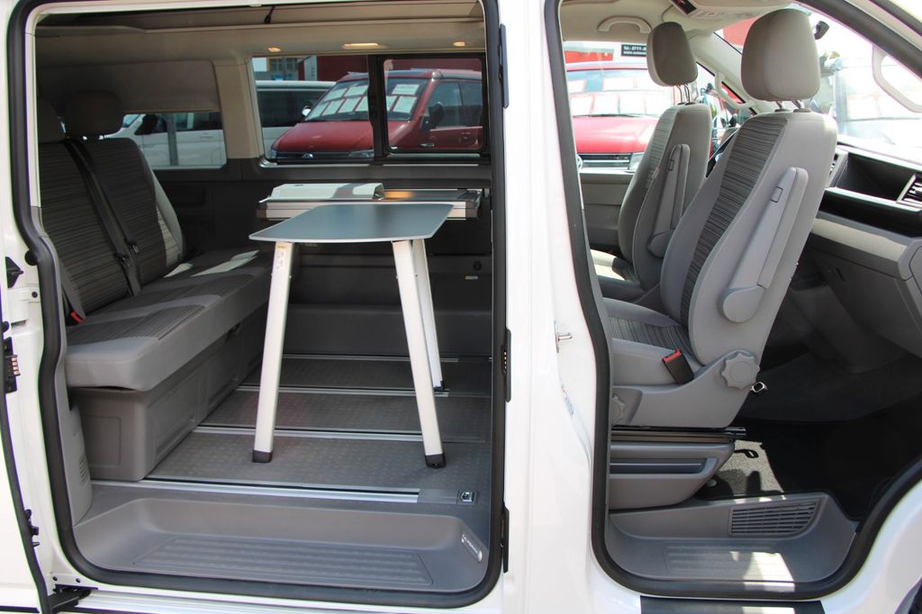 Volkswagen T6.1 California Beach