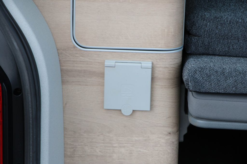 Volkswagen T6.1 California TDI Coast